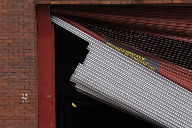 A garage door that malfunctioned and killed someone, door expert needed!