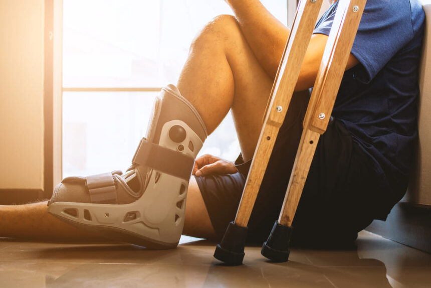 Foot and ankle injury expert witness providing litigation support