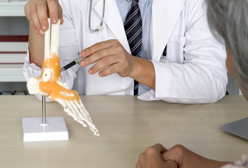 Dr. Mark Conklin orthopedic expert witness in Golden, CO providing medical evaluations for personal injury and workers compensation cases.